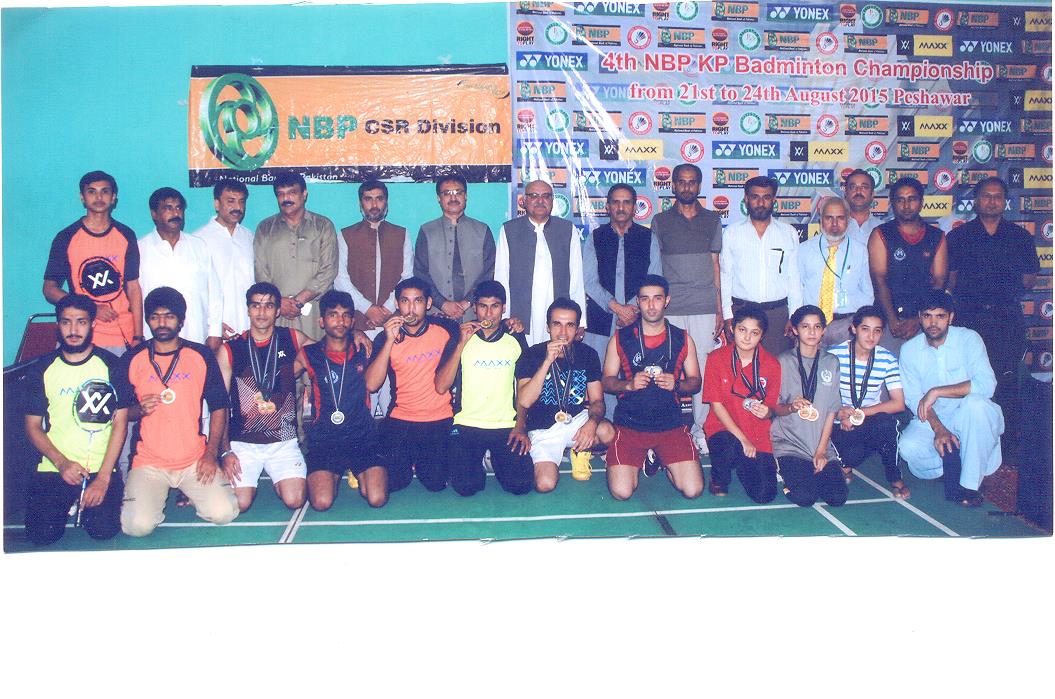 نیشنل بینک کے چیرمین اور صدر کی اسنوکر کے کھلاڑیوں کو مبارکباد