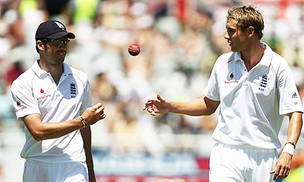 براڈ کی گیند سے چھیڑ چھاڑ؛ گوروں کے کالے کرتوت افشا ہونے لگے