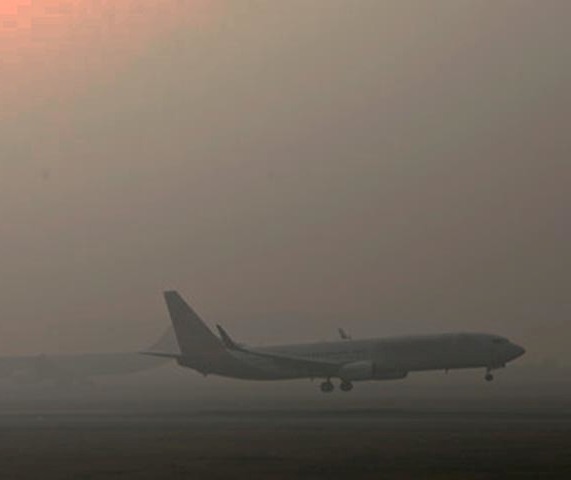 لاہور ایئرپورٹ پر شدید دھند میں بھی طیاروں کی لینڈنگ کا نظام نصب