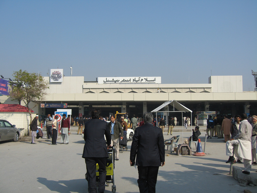 اسلام آباد : کروڑوں مالیت کے موبائل پاکستان سمگل کرنے کی کوشش ناکام