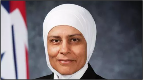 آسٹریلوی بحریہ میں پہلی باحجاب مسلم خاتون کپتان بن گئیں