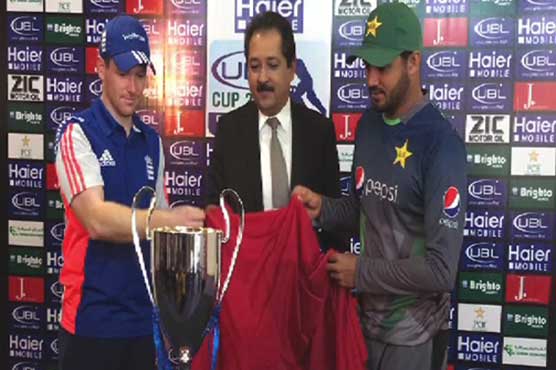 ابوظہبی: پاکستان اور انگلینڈ آج پہلے ون ڈے میں مدمقابل ہوں گے