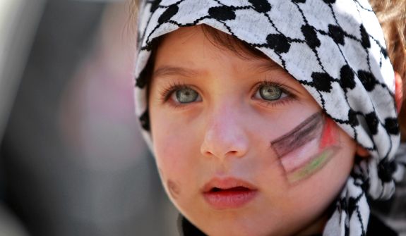 مجھے یہ تصویریں سونے نہیں دیتیں