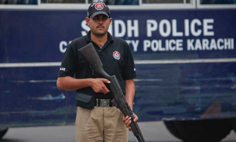 کراچی: چاکیواڑہ میں مبینہ پولیس مقابلہ، 2 ملزم ہلاک