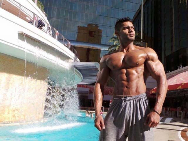 پاکستانی باڈی بلڈر نے ’ مسٹر مَسل مینیا ‘ کا عالمی اعزاز اپنے نام کرلیا