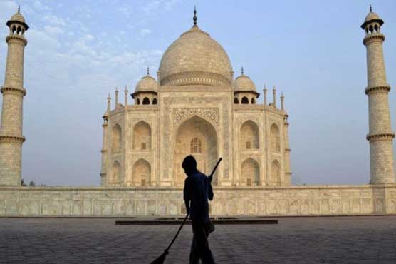 تاج محل کو بچانے کیلئے شمشان گھاٹ کی منتقلی کا حکم