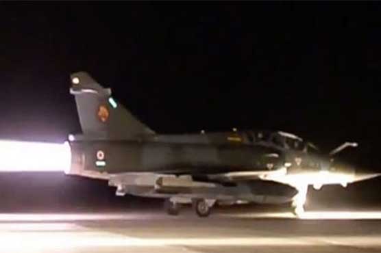 داعش کے ٹھکانوں پر فرانسیسی فضائیہ کے تازہ حملوں کی فوٹیج جاری