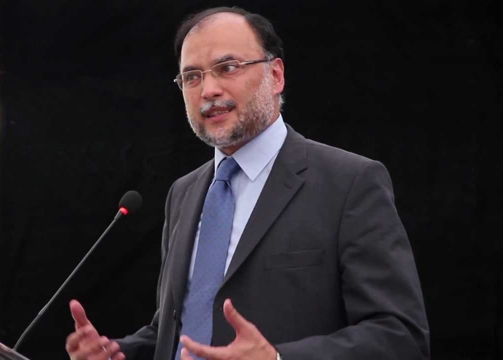 جنوبی ایشیا میں غربت کے خاتمے اور خوشحالی کیلیے مل کر کوششیں کرنی چاہییں، احسن اقبال