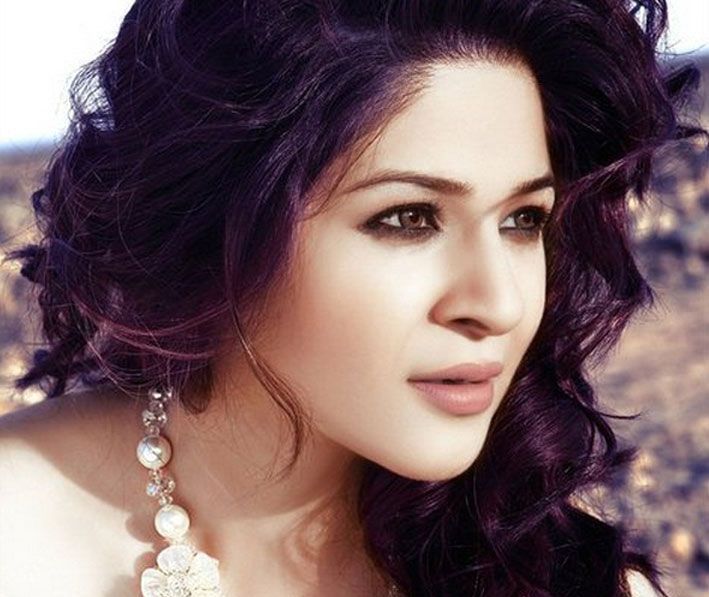 محنت سے ہر شعبے میں کامیابی حاصل ہو سکتی ہے، عائشہ عمر