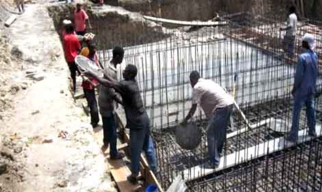 ڈی سی او لیاقت علی چٹھہ نے ہدایت کی ہے کہ ترقیاتی منصوبوں پر کام کی رفتار تیز کی جائے