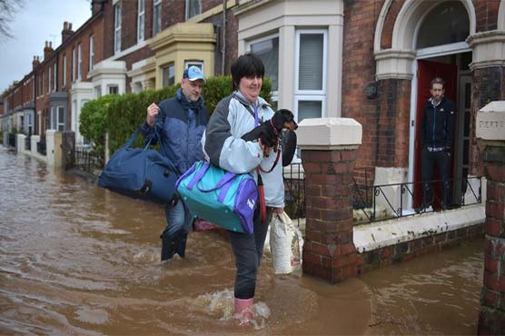 ڈسمنڈ طوفان سے شمالی انگلینڈ اور سکاٹ لینڈ میں شدید تباہی