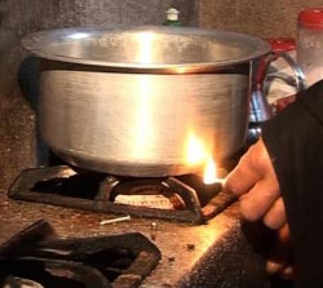 ڈیرہ غازیخان میں گھریلو صارفین کے لیے 22 گھنٹے گیس کی لوڈ شیڈنگ کی جارہی