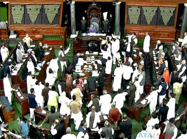 بھارت: پارلیمنٹ میں اپوزیشن کا بابری مسجد کی جگہ مندر کی تعمیر کے خلاف شدید احتجاج