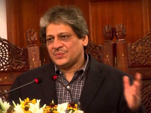 عشرت العباد طویل مدت تک رہنے والے دنیا کے تیسرے گورنر بن گئے