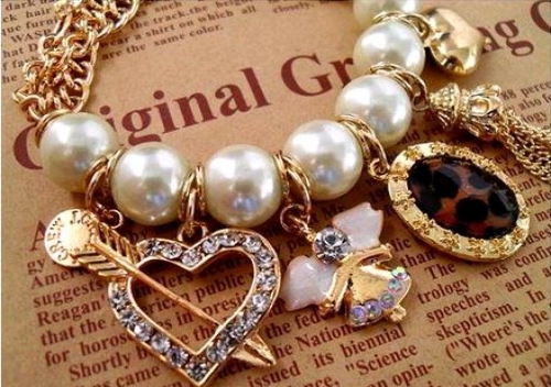 سارک فیئر 2015  کے لیے جیولری پر ڈیوٹی ختم؛ پاکستان میں بھارتی زیورات کی ڈمپنگ کا خدشہ