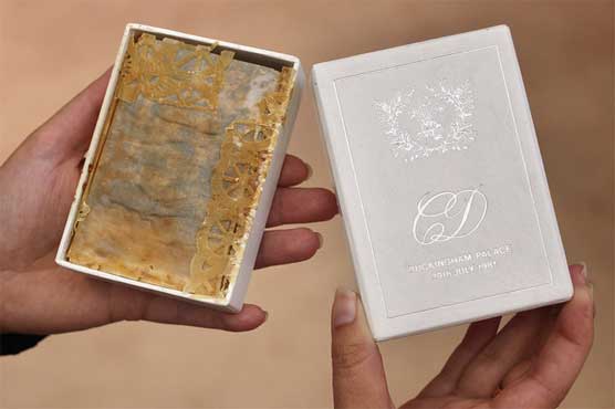 لیڈی ڈیانا کی شادی کے کیک کا ٹکڑا 1375 ڈالر میں فروخت