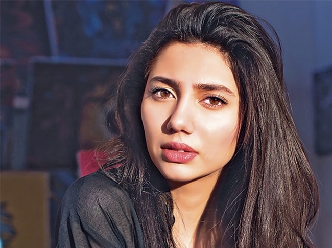 پاکستان میں فلم سازی بالی ووڈ سے کم نہیں، ماہرہ خان