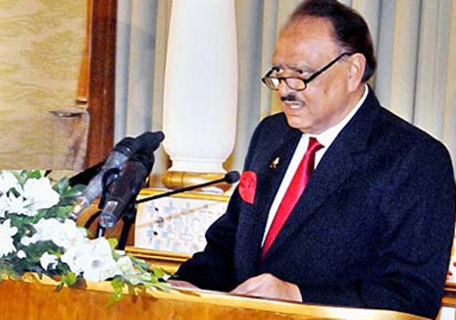 ڈیموں کی تعمیر میں لاپرواہی پر ماضی کے حکمرانوں سے پوچھا جائے، صدر ممنون حسین