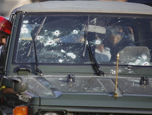 ایم اے جناح روڈ پر ملٹری پولیس کے گاڑی پر فائرنگ ،اہلکار شہید