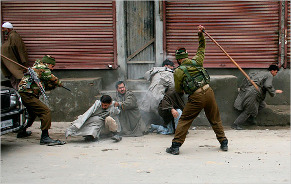 مقبوضہ کشمیر۔۔۔۔۔انسانی حقوق پامال