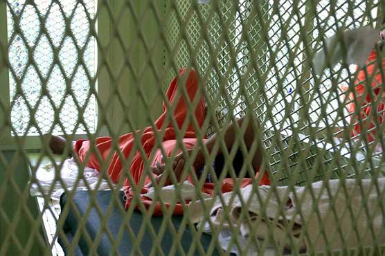 گوانتانا موبے سے سترہ قیدیوں کو دوسرے ممالک منتقل کرنے کا فیصلہ