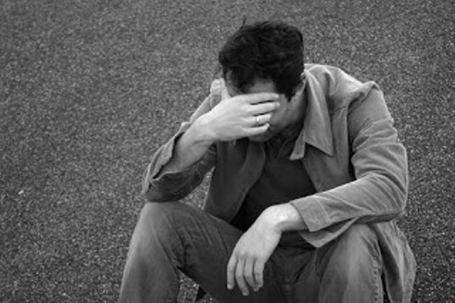 پھر تصویریں سونے نہیں دیتیں