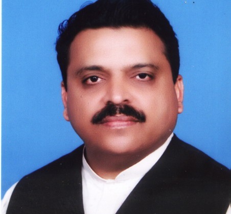 حضور نبی کریم  کی ولادت کا دن تمام مسلمانوں کے لیے خوشی و راحت کا دن ہے۔ طاہر جمیل