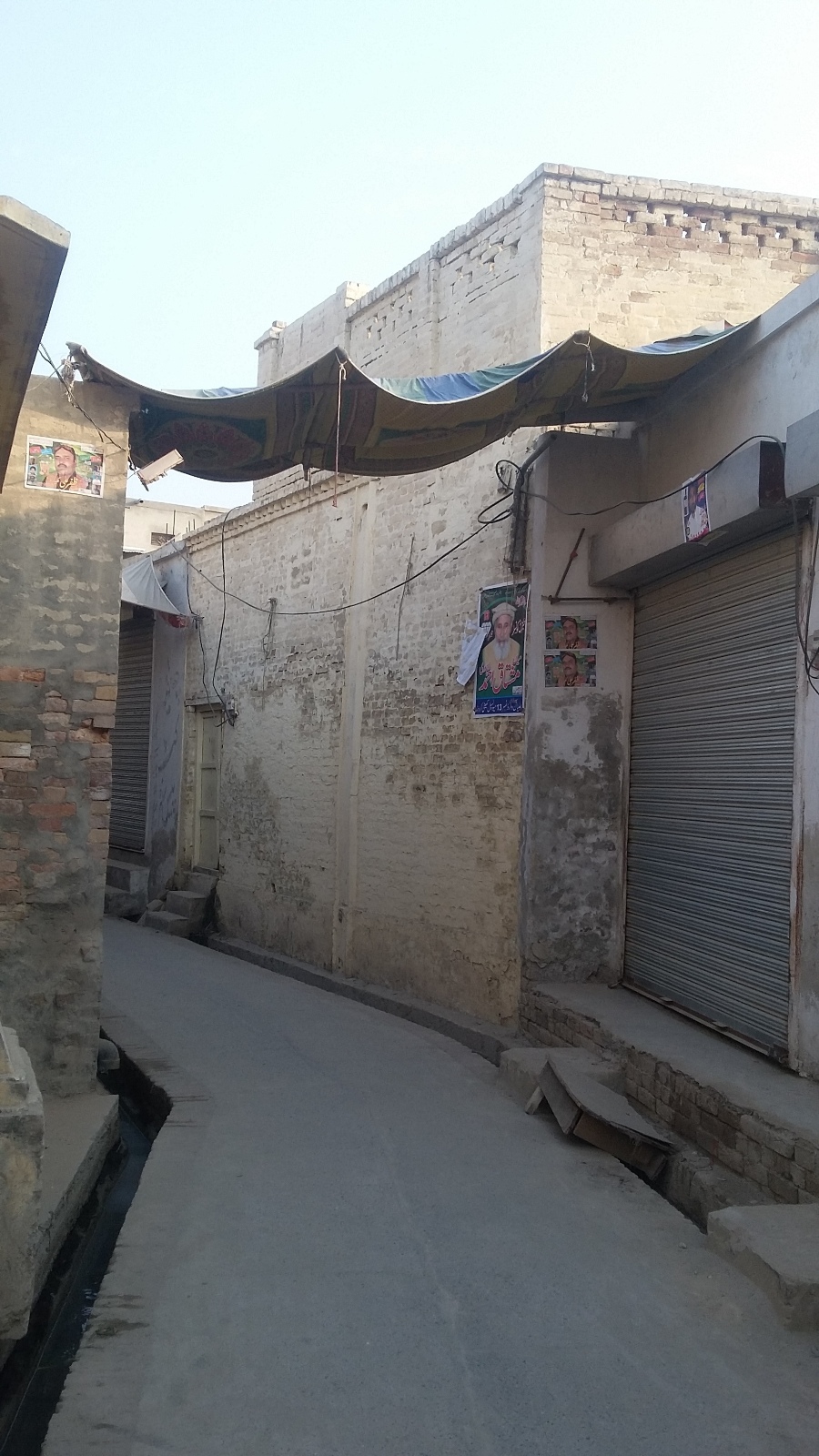 کیلیفورنیا واقعہ میں مبینہ ملوث تاشفین ملک کا آبائی گھر کروڑ لعل عیسن ضلع لیہ سے ہے