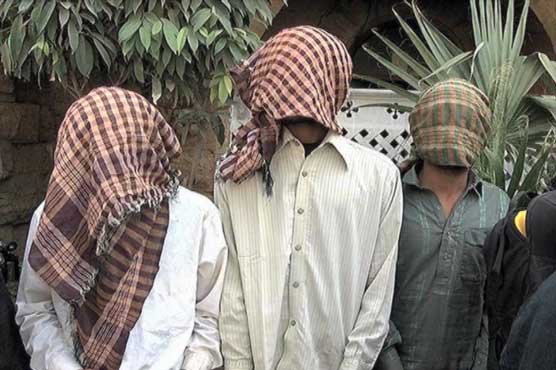 کراچی : لیاری میں سکیورٹی اداروں کی کارروائی، گینگ وار کے دو ملزموں سمیت 16 گرفتار