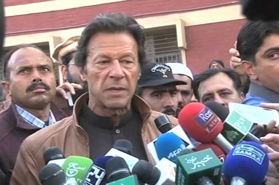 عمران خان کی سانحہ چارسدہ کے زخمیوں کی عیادت، شہریوں کو خراج تحسین