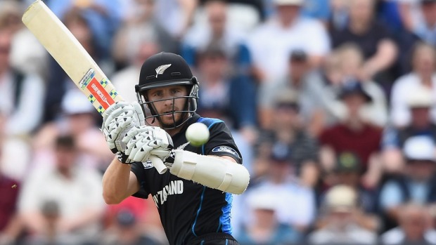 ولنگٹن : پہلے ون ڈے میں نیوزی لینڈ کا پاکستان کو جیت کیلئے 281 رنز کا ہدف