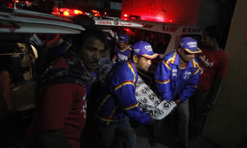 کراچی: نئے سال کے جشن کے موقع پر ہوائی فائرنگ، 17 افراد زخمی