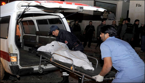 ملتان : نامعلوم افراد کے چھریوں کے وار سے خواجہ سرازخمی