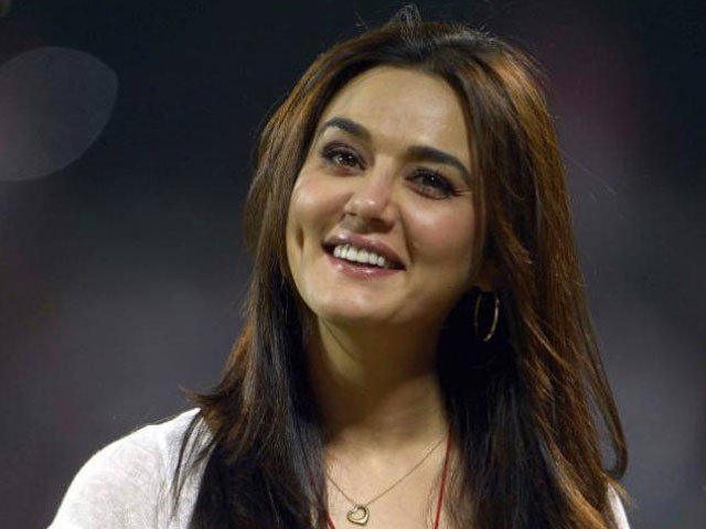 پریٹی زنٹا ایک بار پھر فلمی دنیا میں واپسی کے لیے پر تولنے لگیں