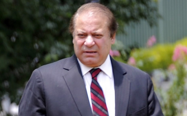 وزیراعظم نواز شریف دورۂ ایران کے بعد سوئٹزرلینڈ کیلئے روانہ