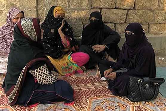 سندھ اسمبلی کے کوارٹرز گرانے کا معاملہ، متاثرین کا چوتھے روز بھی احتجاج