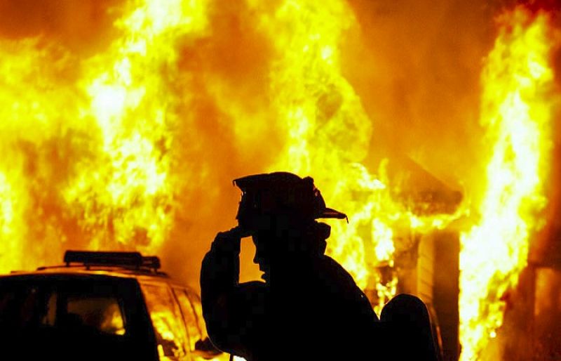 سرگودھا : گھر میں آگ لگ جانے سے 2 کمسن بہن بھائی جاں بحق