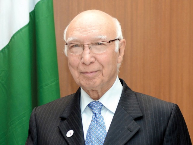 اقتصادی راہداری منصوبے سے خطے میں غربت کم ہوگی ،مشیرخارجہ