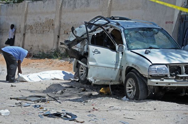 صومالیہ کے سابق وزیر دفاع کار بم دھماکے میں جاں بحق