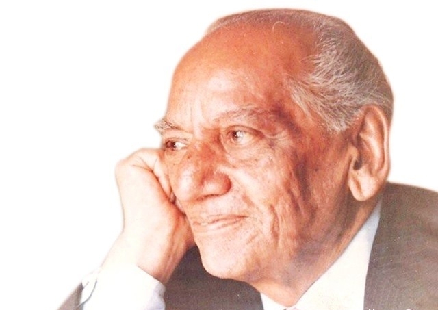 انقلابی شاعر فیض احمد فیض کا 105 واں یوم پیدائش