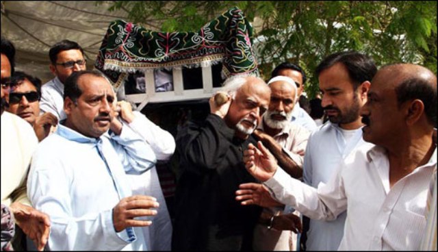 ممتاز ادیبہ اور ڈراما نگار فاطمہ ثریا بجیا کراچی میں سپرد خاک