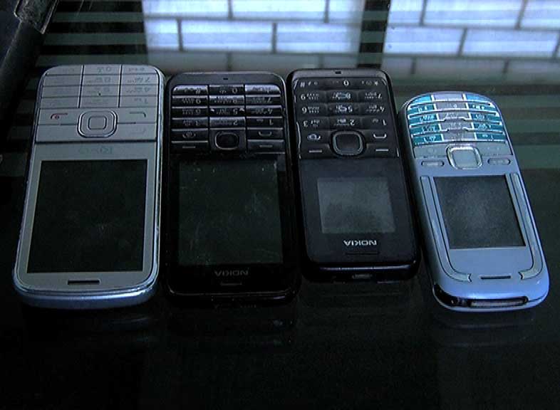 کراچی : چوری کے موبائل فونز کی خریداری پولیس کی سرپرستی میں جاری