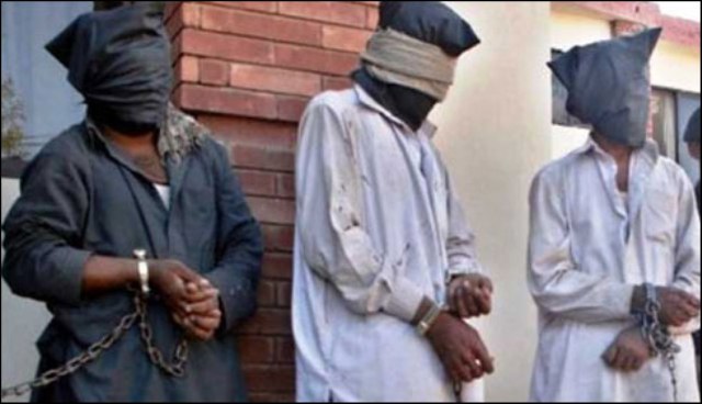 پشاور: حیات آباد اور ناصر باغ میں سرچ آپریشن، 40 افراد گرفتار