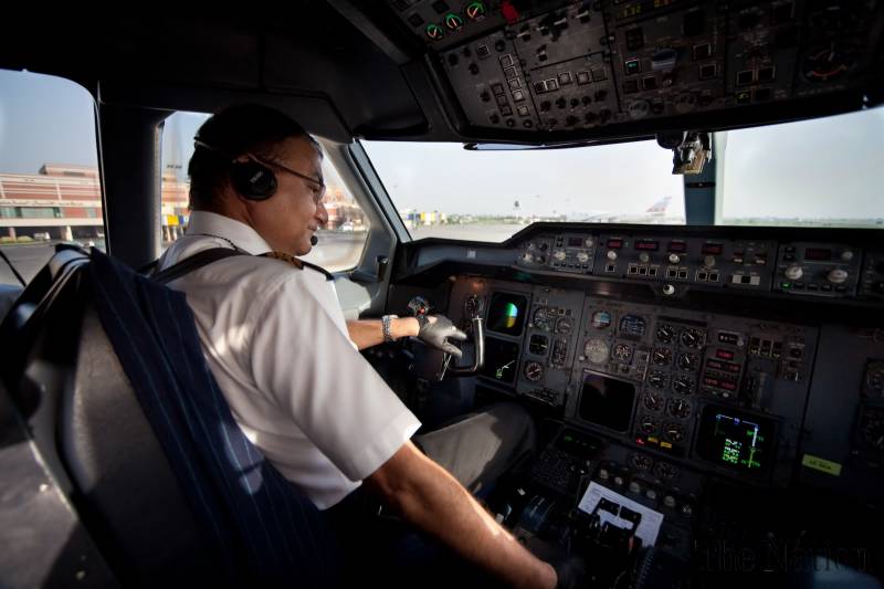 لاجواب سروس کے باکمال بڑے