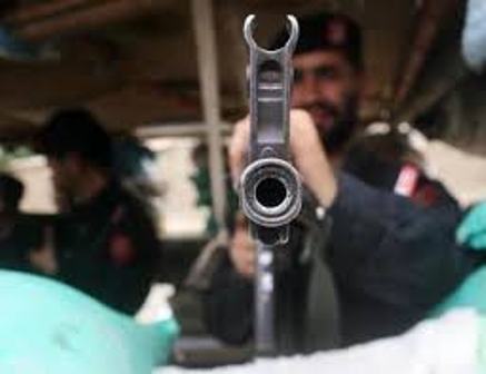 پولیس کی عزت و وقار دائو پر کیوں