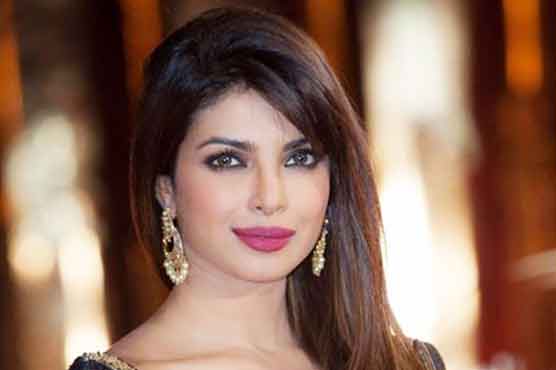 بالی وڈ اداکارہ پریانکا چوپڑا آسکر ایوارڈ کی میزبان بنیں گی