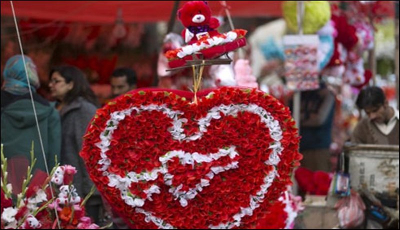 ویلنٹائن ڈے کی دستک پنجاب اسمبلی میں بھی سنائی دینے لگی