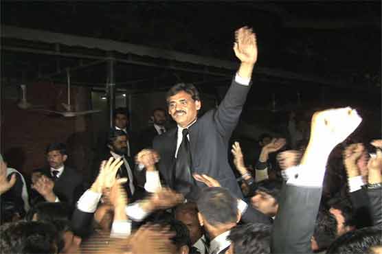 لاہور ہائیکورٹ بار انتخابی دنگل: حامد خان گروپ کے رانا ضیاء صدر منتخب