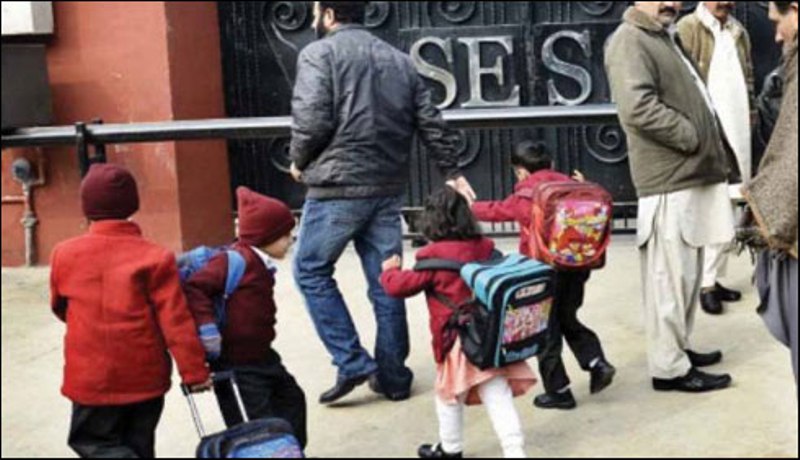 لاہور : بڑے نجی تعلیمی اداروں نے آج اسکول کھولنے سے انکار کردیا