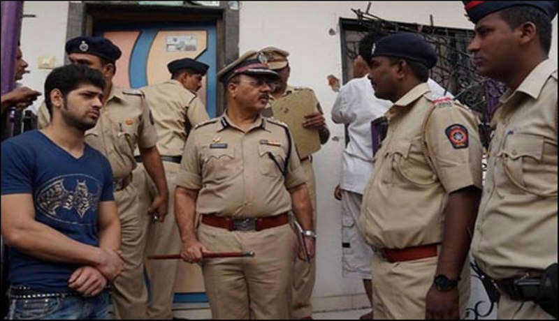 بھارت میں ایک شخص نے اپنے گھر کے 14 افراد کو قتل کر کے خود کشی کر لی